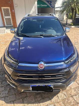 FIAT TORO 2.0 16V TURBO DIESEL RANCH 4WD AT9 FIAT TORO 2.0 16V TURBO DIESEL RANCH 4WD AT9